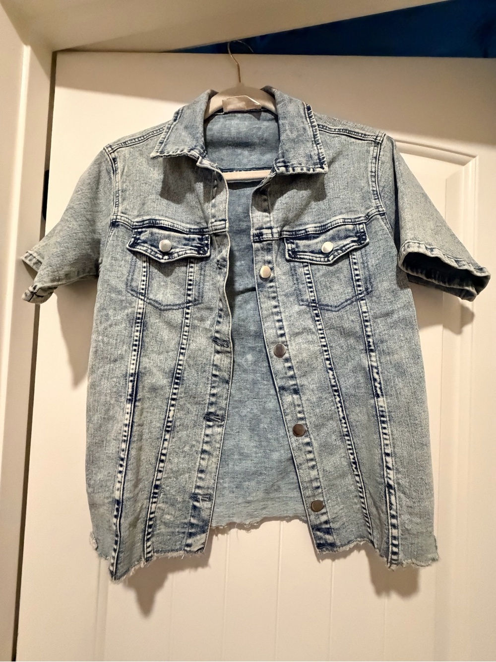 Women's Light Blue Short-Sleeve Denim Jacket Blouse
